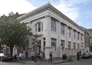 Exterior view of the historic building at 939-941 Decatur Street, once home to Kaldi's Coffeehouse in New Orleans.